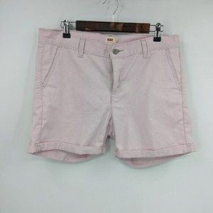 LEVI'S Flat Front Cuffed Shorts